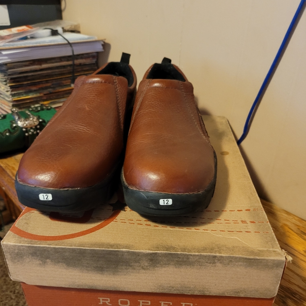 Men's shoes